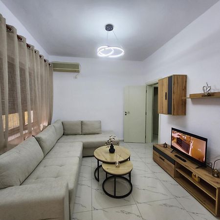 Nevi Apartment 地拉那 外观 照片